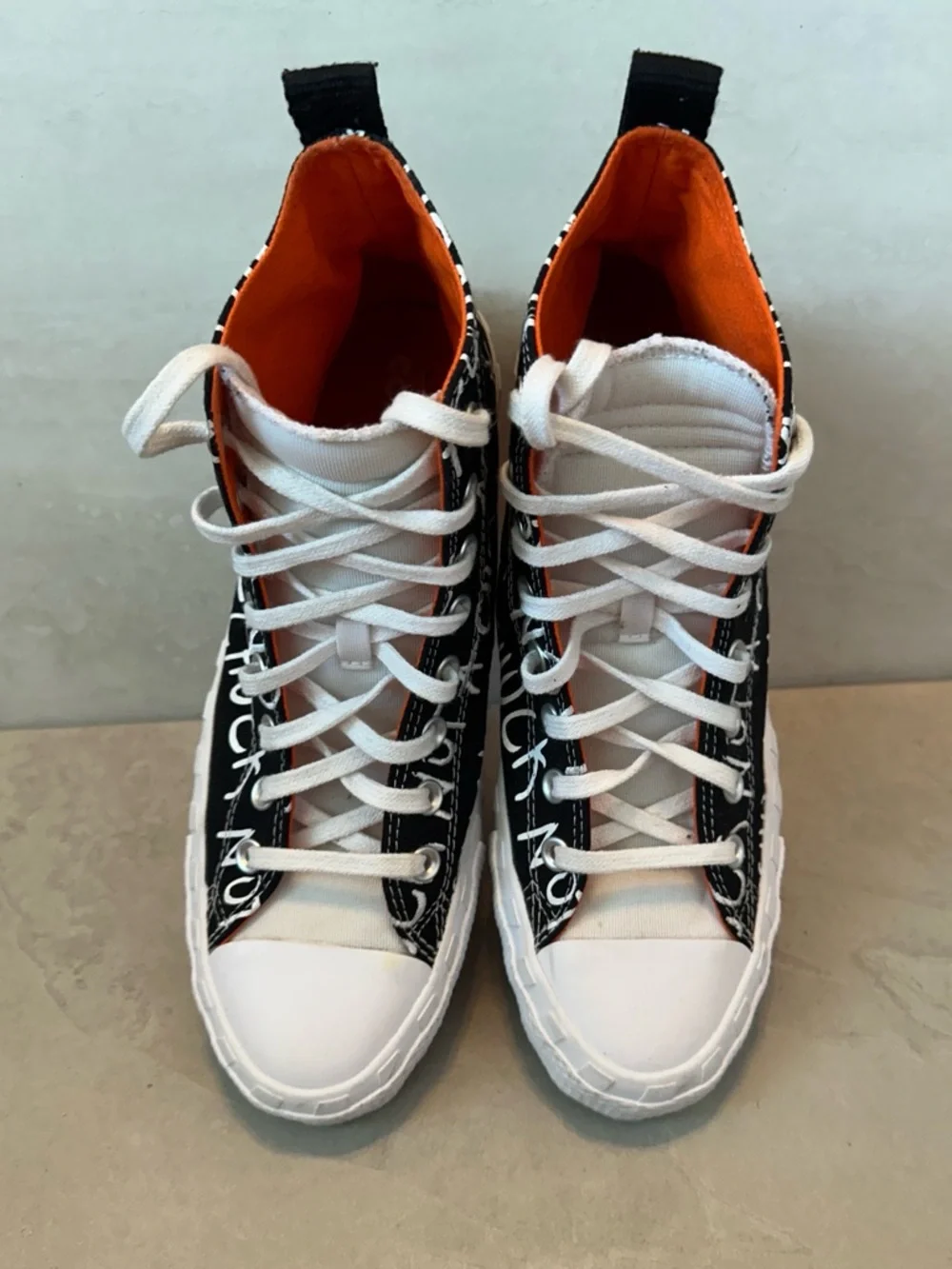 Converse Not A Chuck Black White Orange Text Graphic Canvas Size 9 Pre Owned - Picture 9 of 10